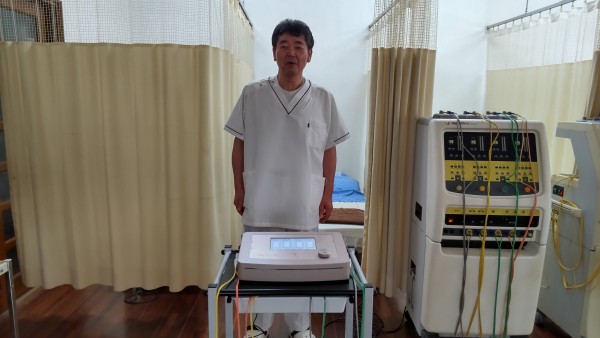 千葉県の接骨院さんへハイボルテージ複合治療器：トライレクトを納品させて頂きました。